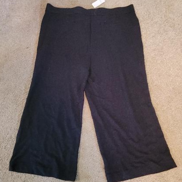 LOFT Ribbed Wide Leg Crop Pants - Picture 4 of 4